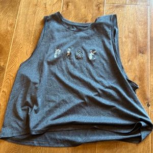 women's cropped workout tank